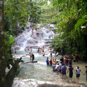 Dunns-River-Falls-Jamaica1-750×500
